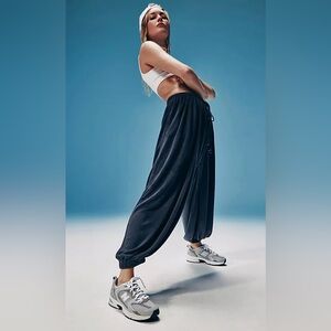 (NWOT) Free People Momentum Joggers In Black Moon Size M New